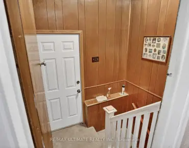 
1 Heathview Ave <a href='https://luckyalan.com/community.php?community=Toronto:Bayview Village'>Bayview Village, Toronto</a> 4 beds 4 baths 2 garage $2.249M