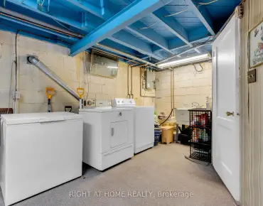 
192 Lord Seaton Rd <a href='https://luckyalan.com/community.php?community=Toronto:St. Andrew-Windfields'>St. Andrew-Windfields, Toronto</a> 5 beds 9 baths 3 garage $9.888M