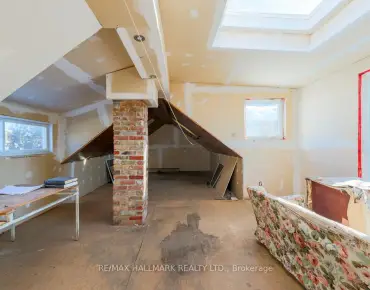 
9 Terrington Crt <a href='https://luckyalan.com/community.php?community=Toronto:Banbury-Don Mills'>Banbury-Don Mills, Toronto</a> 3 beds 2 baths 2 garage $1.998M