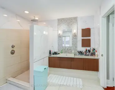 
Goldenridge  Dunbarton, Pickering 5 beds 6 baths 2 garage $2.2M