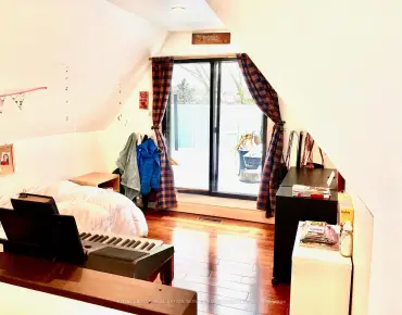 39 Norbert Cres Eringate-Centennial-West Deane, Toronto 3 beds 3 baths 2 garage $1.499M