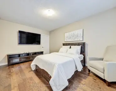 
467 Oakwood Dr Rosebank, Pickering 4 beds 5 baths 2 garage $1.95M