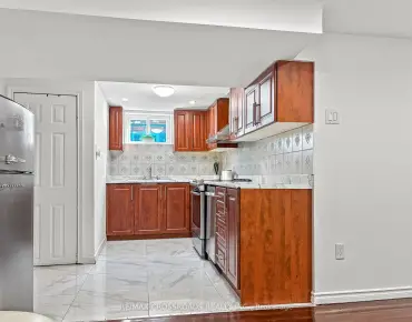 
37 Willowfield Mews Wexford-Maryvale, Toronto 4 beds 5 baths 2 garage $999.999K