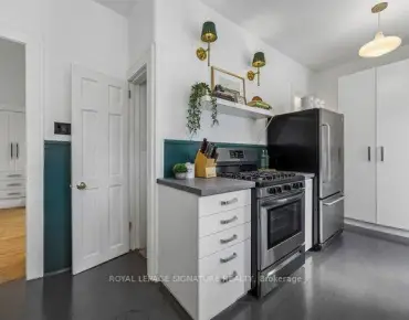 
215 Elmhurst Ave <a href='https://luckyalan.com/community.php?community=Toronto:Lansing-Westgate'>Lansing-Westgate, Toronto</a> 4 beds 7 baths 2 garage $3.688M
