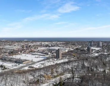 
215 Elmhurst Ave <a href='https://luckyalan.com/community.php?community=Toronto:Lansing-Westgate'>Lansing-Westgate, Toronto</a> 4 beds 7 baths 2 garage $3.688M