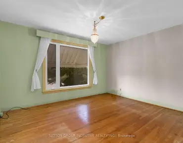 
16 Mallon Ave South Riverdale, Toronto 3 beds 3 baths 1 garage $1.195M