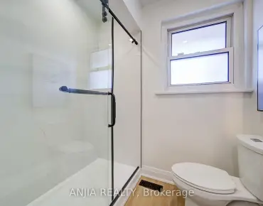 
36 Birchard St Tam O'Shanter-Sullivan, Toronto 3 beds 2 baths 1 garage $1.09M
