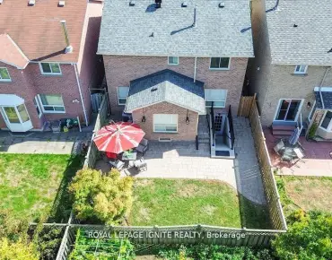 
11 Flamingo Cres Brookhaven-Amesbury, Toronto 3 beds 2 baths  garage $999.99K