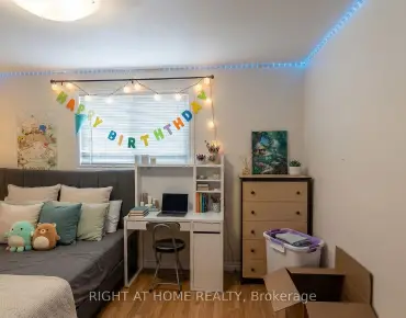 
32 Benprice Crt Woburn, Toronto 4 beds 2 baths 1 garage $899K