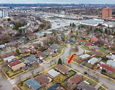 
63 Brantwood Dr Woburn, Toronto 3 beds 2 baths 1 garage $699K