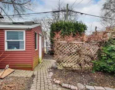 60 Beach View Cres East End-Danforth, Toronto 3 beds 1 baths garage $798K