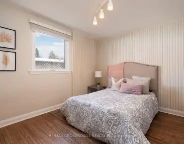 82 Cameron Ave <a href='https://luckyalan.com/community.php?community=Toronto:Lansing-Westgate'>Lansing-Westgate, Toronto</a> 4 beds 4 baths 1 garage $2.299M