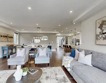 
467 Oakwood Dr Rosebank, Pickering 4 beds 5 baths 2 garage $1.95M