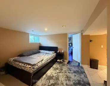 61 Barrydale Cres <a href='https://luckyalan.com/community_CN.php?community=Toronto:Banbury-Don Mills'>Banbury-Don Mills, Toronto</a> 4 beds 4 baths 2 garage $1.999M