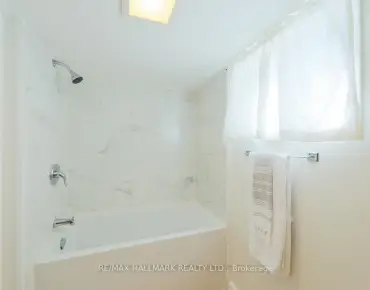 54 Saratoga Dr Bendale, Toronto 3 beds 4 baths 1 garage $1.2M