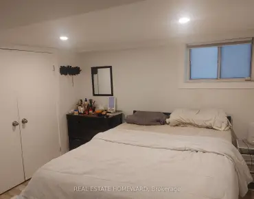 68 Paulvale Cres York University Heights, Toronto 3 beds 2 baths 1 garage $920K