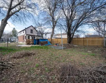 
3 Botany Hill Rd Morningside, Toronto 3 beds 2 baths  garage $899K