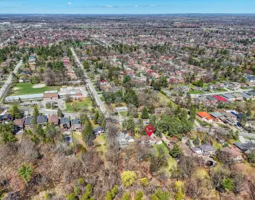 
201 Goddard St <a href='https://luckyalan.com/community.php?community=Toronto:Bathurst Manor'>Bathurst Manor, Toronto</a> 3 beds 4 baths 2 garage $1.999M