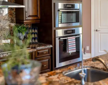 
Salem  Rural Pickering, Pickering 5 beds 7 baths 4 garage $3.799M