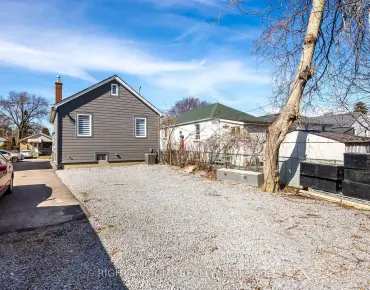 
68 Paulvale Cres York University Heights, Toronto 3 beds 2 baths 1 garage $920K