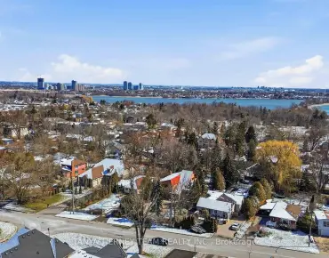 
508 Cliffview Rd West Shore, Pickering 3 beds 3 baths  garage $1.399M
