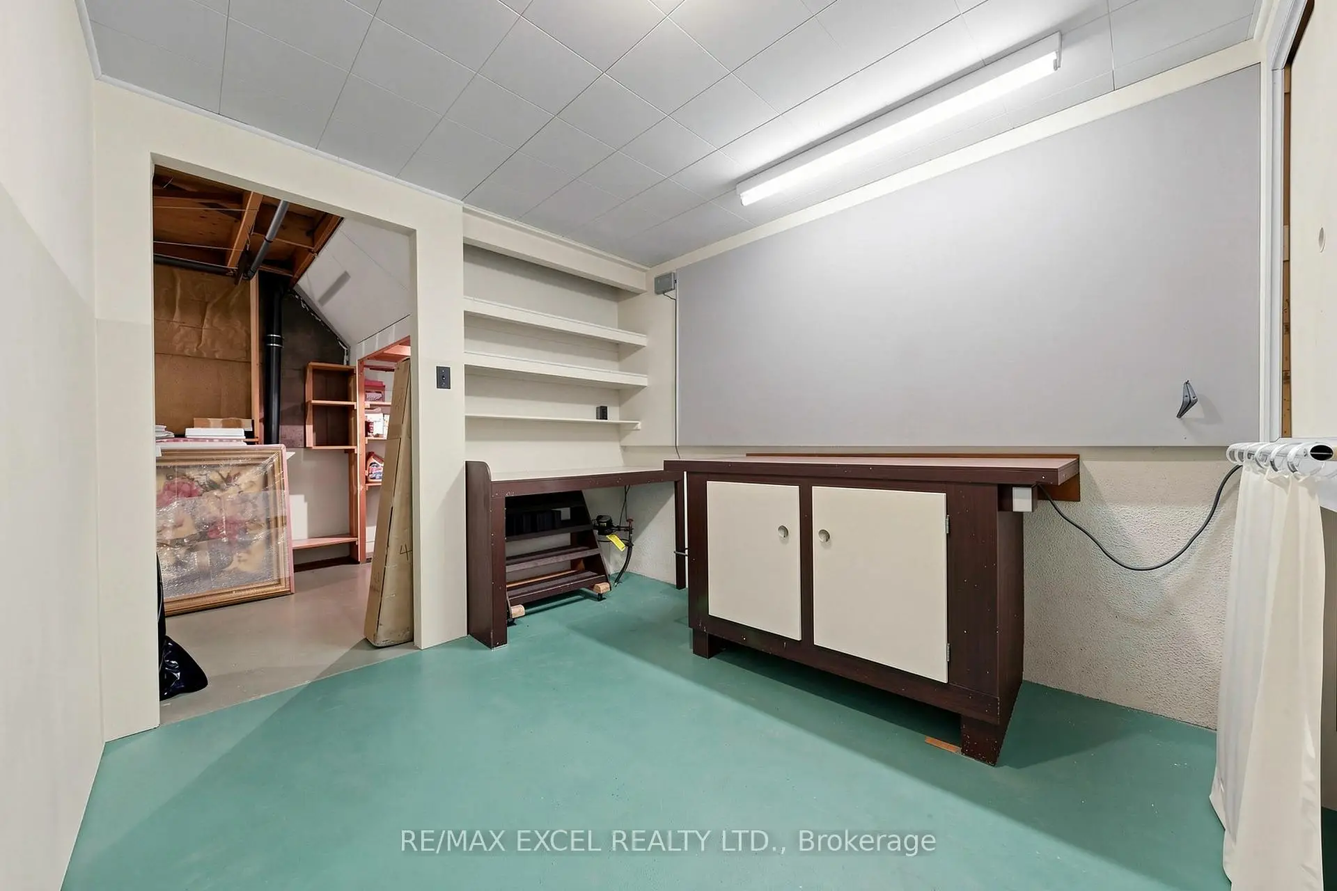 64 Heathdale Rd Humewood-Cedarvale, Toronto 6 beds 3 baths 1 garage $2.795M