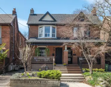 
27 Slingsby Ln <a href='https://luckyalan.com/community.php?community=Toronto:Willowdale East'>Willowdale East, Toronto</a> 3 beds 3 baths 2 garage $995K