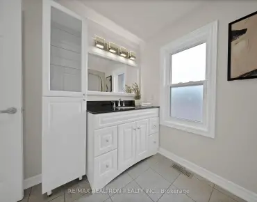 48 Arkona Dr Tam O'Shanter-Sullivan, Toronto 4 beds 4 baths 2 garage $1.149M