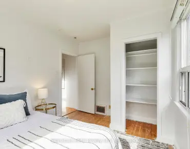 
162 Broadlands Blvd <a href='https://luckyalan.com/community.php?community=Toronto:Parkwoods-Donalda'>Parkwoods-Donalda, Toronto</a> 3 beds 1 baths 1 garage $999K