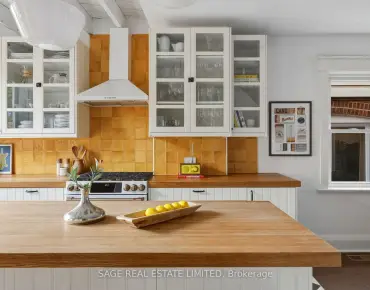 
15 Lantos Crt W Downsview-Roding-CFB, Toronto 4 beds 3 baths 2 garage $1.199M