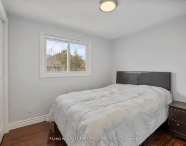 
Spruce Hill  Dunbarton, Pickering 4 beds 3 baths 2 garage $999K
