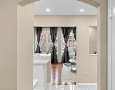 61 Reindeer Dr Rouge E11, Toronto 3 beds 3 baths 2 garage $849K
