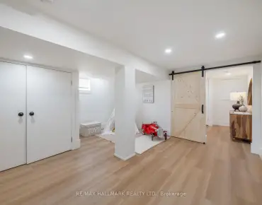 
811 Bloor St W Palmerston-Little Italy, Toronto 5 beds 2 baths  garage $1.4M