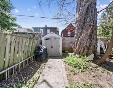 
310 Senlac Rd <a href='https://luckyalan.com/community.php?community=Toronto:Willowdale West'>Willowdale West, Toronto</a> 3 beds 3 baths  garage $1.399M