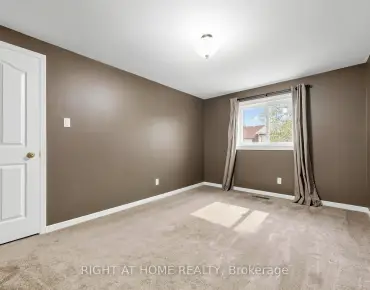 
71 Blue Eagle Trl Agincourt North, Toronto 3 beds 2 baths 1 garage $829K
