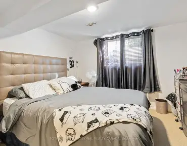 
Downland  West Shore, Pickering 4 beds 4 baths 1 garage $1.099M
