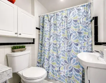 
2977 Bayview Ave <a href='https://luckyalan.com/community.php?community=Toronto:Bayview Village'>Bayview Village, Toronto</a> 4 beds 6 baths 2 garage $1.88M