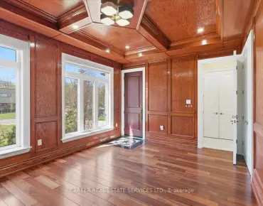 82 Beechwood Ave Rockcliffe-Smythe, Toronto 2 beds 2 baths garage $735K