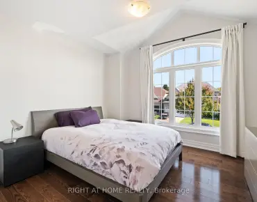 20B Leafield Dr L'Amoreaux, Toronto 4 beds 5 baths 2 garage $1.7M
