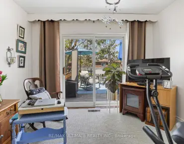 122 Nelson St Woburn, Toronto 3 beds 2 baths  garage $844K
