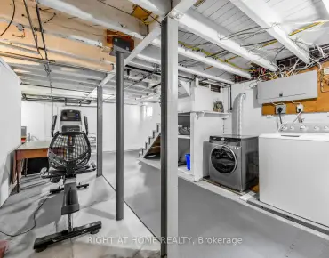 
128 Anndale Dr <a href='https://luckyalan.com/community.php?community=Toronto:Willowdale East'>Willowdale East, Toronto</a> 4 beds 6 baths 2 garage $3.348M
