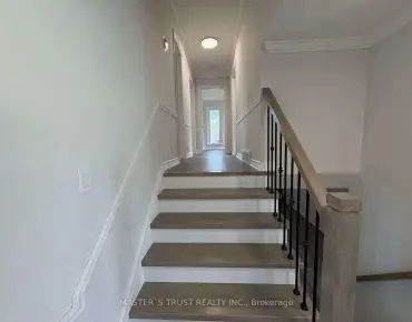 82 Beechwood Ave Rockcliffe-Smythe, Toronto 2 beds 2 baths garage $735K