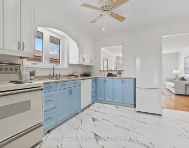 
9 Fairchild Ave <a href='https://luckyalan.com/community.php?community=Toronto:Newtonbrook West'>Newtonbrook West, Toronto</a> 3 beds 5 baths 2 garage $1.6M