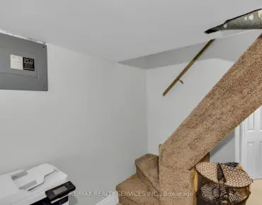 
15 Ames Circ <a href='https://luckyalan.com/community.php?community=Toronto:Banbury-Don Mills'>Banbury-Don Mills, Toronto</a> 4 beds 7 baths 2 garage $4.568M