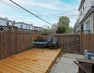 20 Ashdale Ave Greenwood-Coxwell, Toronto 4 beds 3 baths garage $1.3M