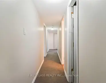 218 Glenwood Cres O'Connor-Parkview, Toronto 2 beds 2 baths 1 garage $999K