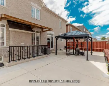 2007 Lynn Heights Dr Liverpool, Pickering 4 beds 4 baths 2 garage $1.275M