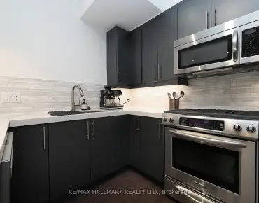 230 Robert St University, Toronto 4 beds 3 baths garage $1.57M