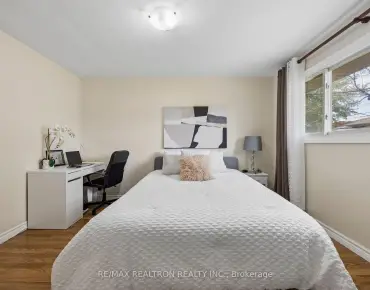 
41 Chipwood Cres <a href='https://luckyalan.com/community.php?community=Toronto:Pleasant View'>Pleasant View, Toronto</a> 4 beds 4 baths 1 garage $999.888K