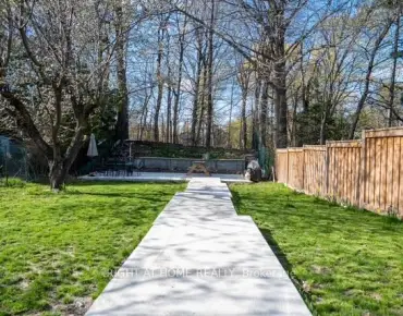 18 Torrington Dr Eringate-Centennial-West Deane, Toronto 4 beds 3 baths 1 garage $1.559M